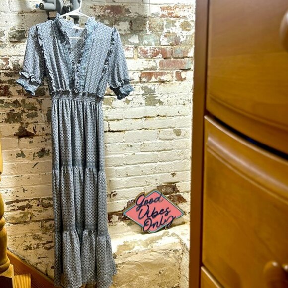 MAX STUDIO maxi dress size small, runs a little big,like medium. Gently preowned - Picture 1 of 8
